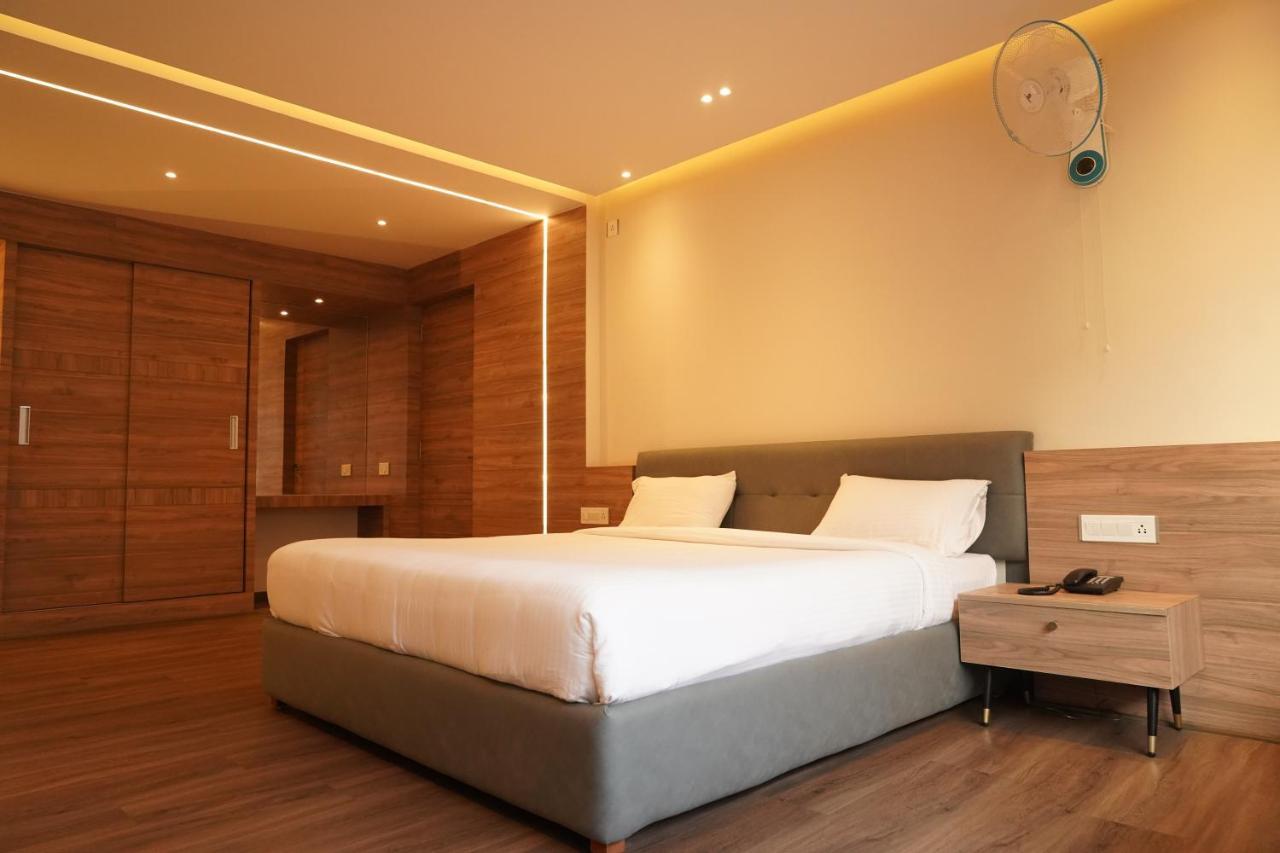 Hotel Bekal International Kasaragod Luaran gambar