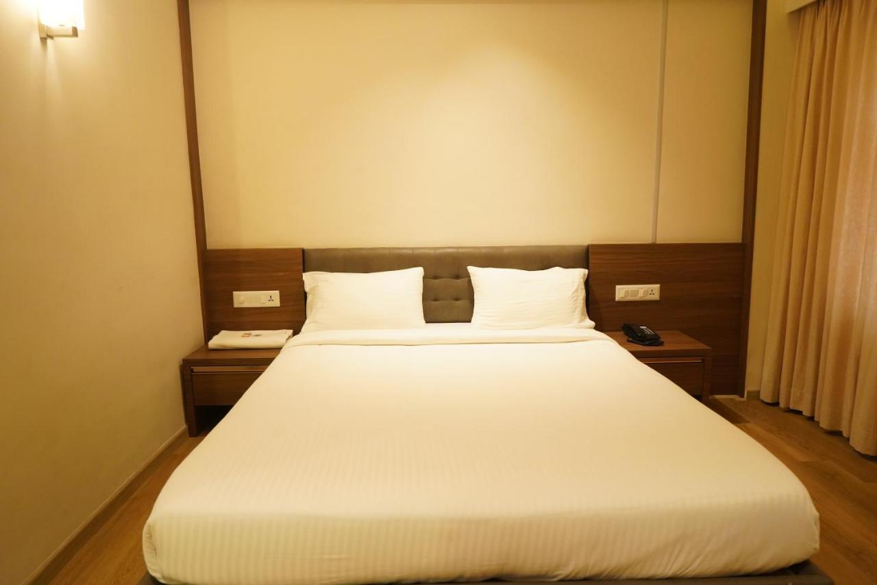 Hotel Bekal International Kasaragod Luaran gambar
